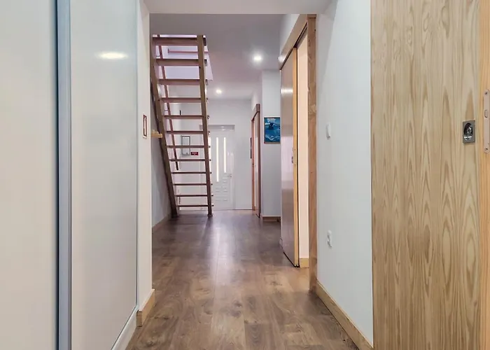 Seventy House By Furabeach